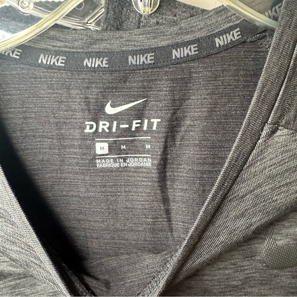 Men’s medium Nike Dri-Fit lot - Picture 15 of 16